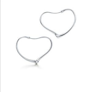 Elsa Peretti open heart hoop earrings-medium